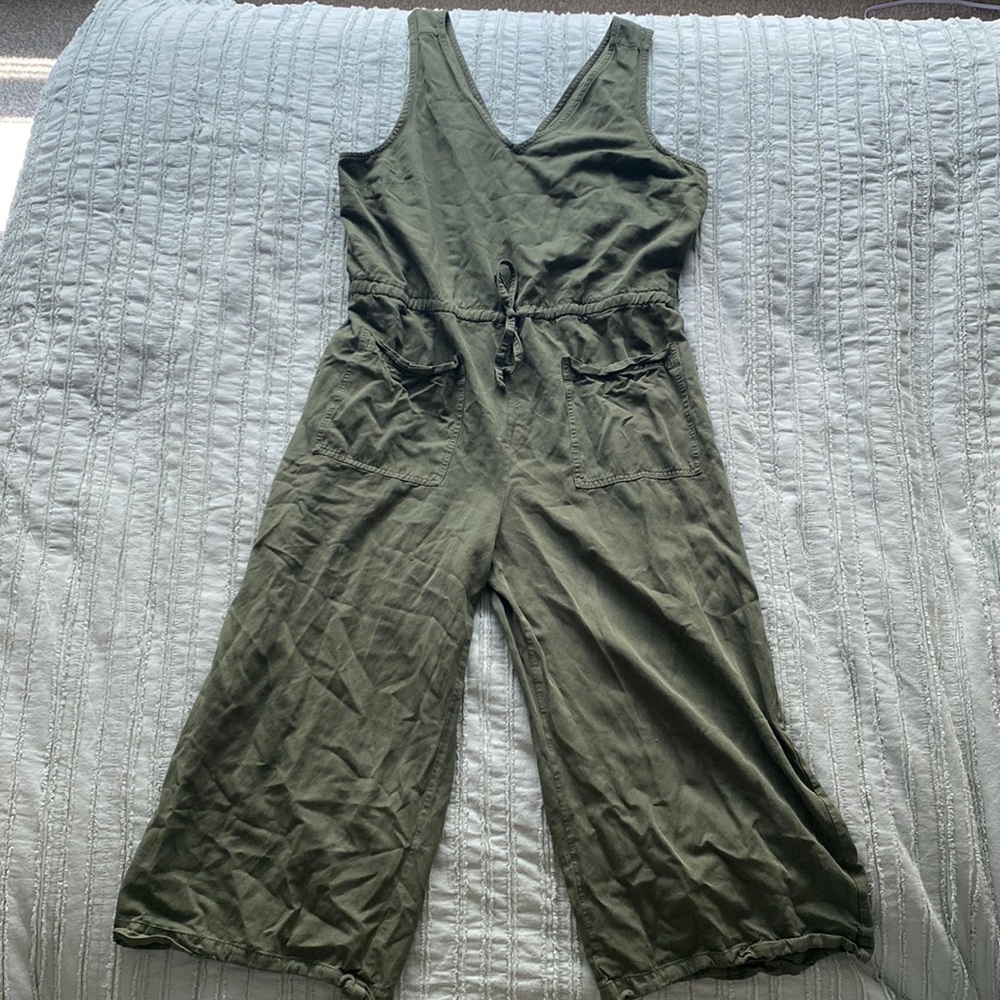 Jump suit